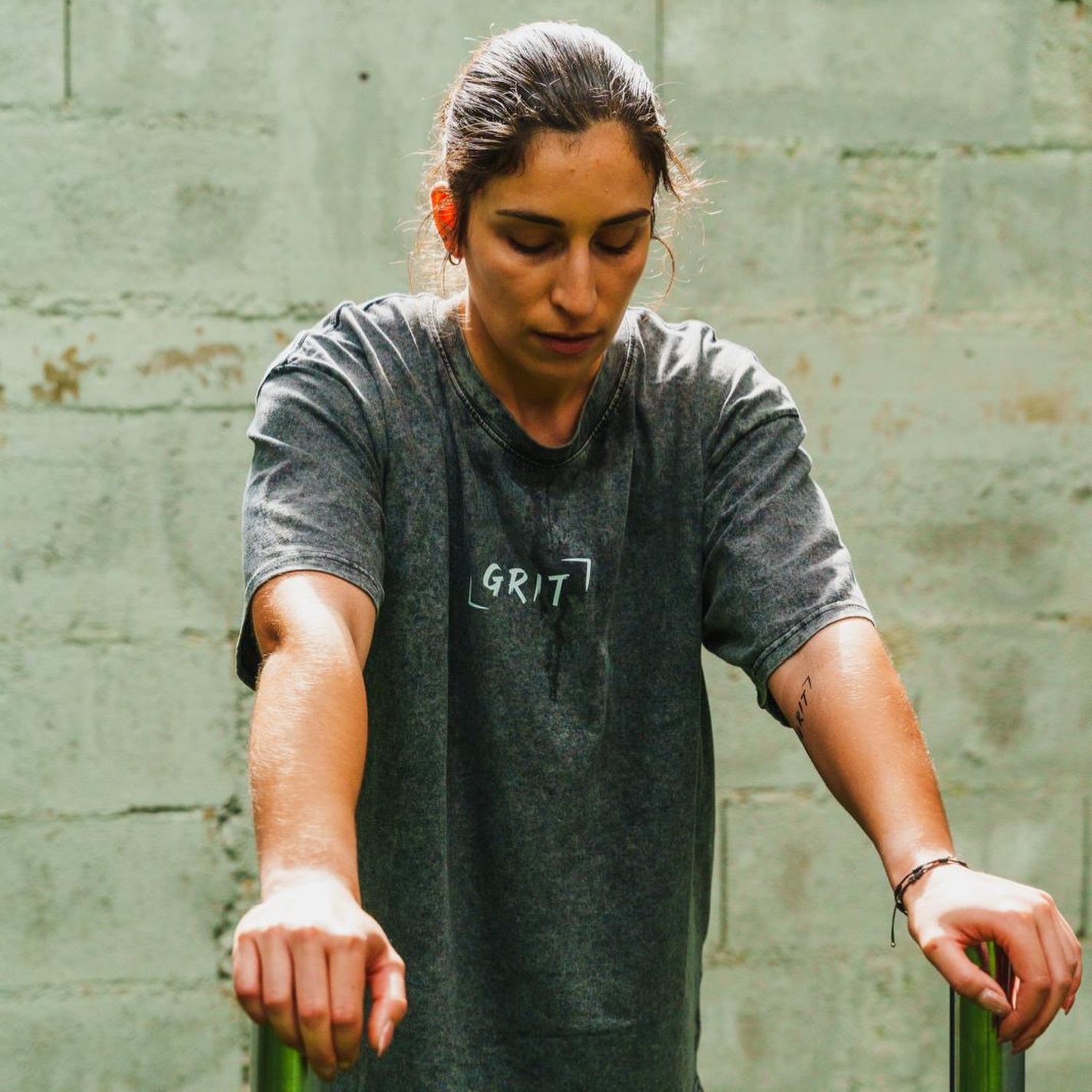 Washed oversized gray tshirt - Image 2